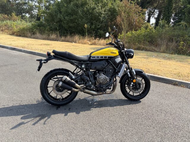 YAMAHA 700 XSR